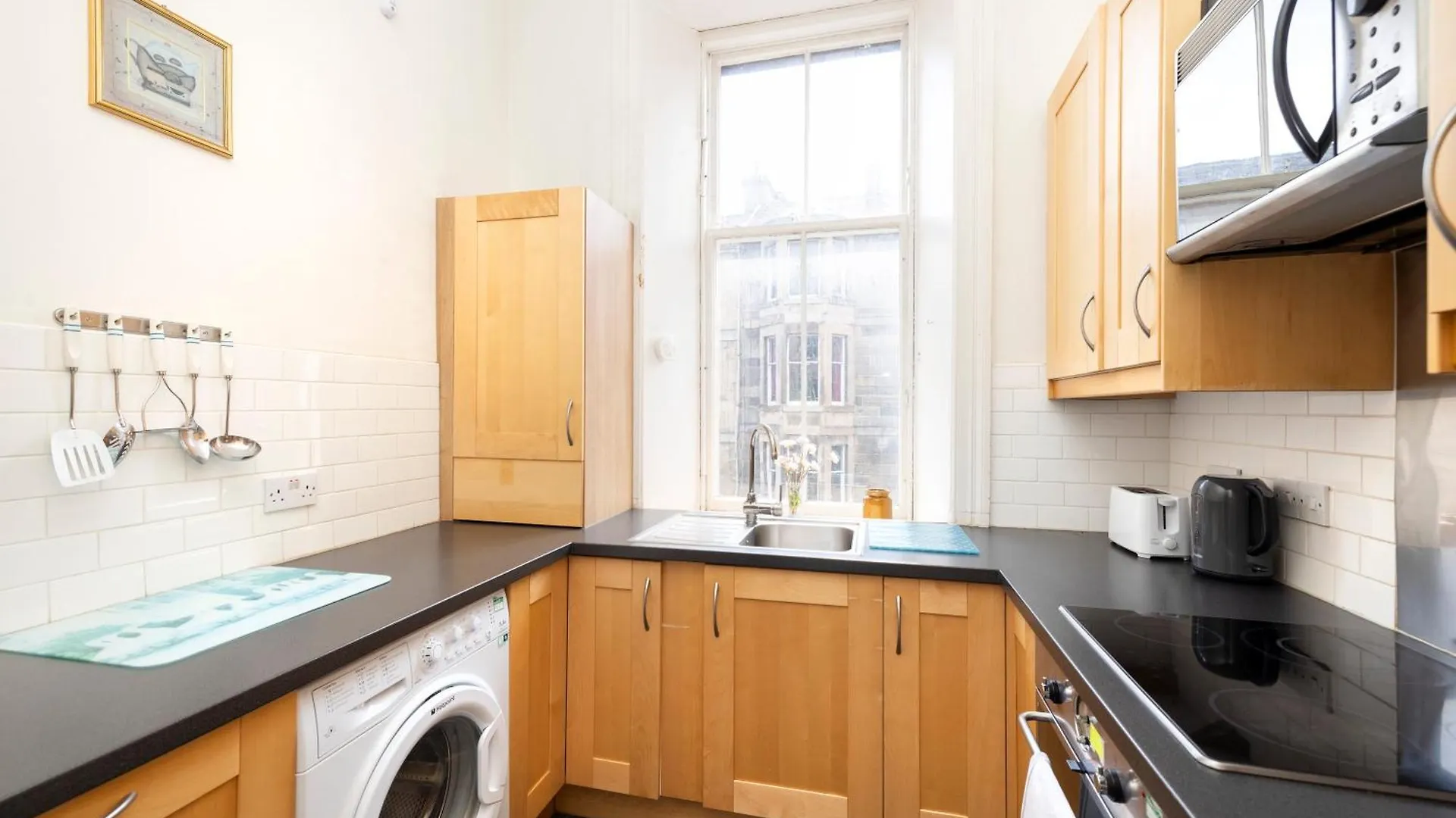 Charming 1-Bedroom Edinburgh City Getaway 0*,  Reino Unido