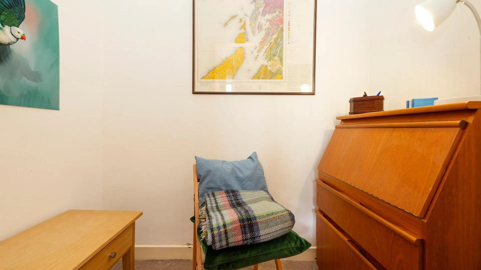 Charming 1-Bedroom Edinburgh City Getaway